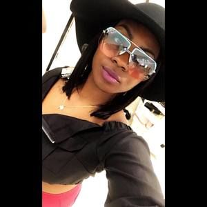 Meet your Posher, Brittaney